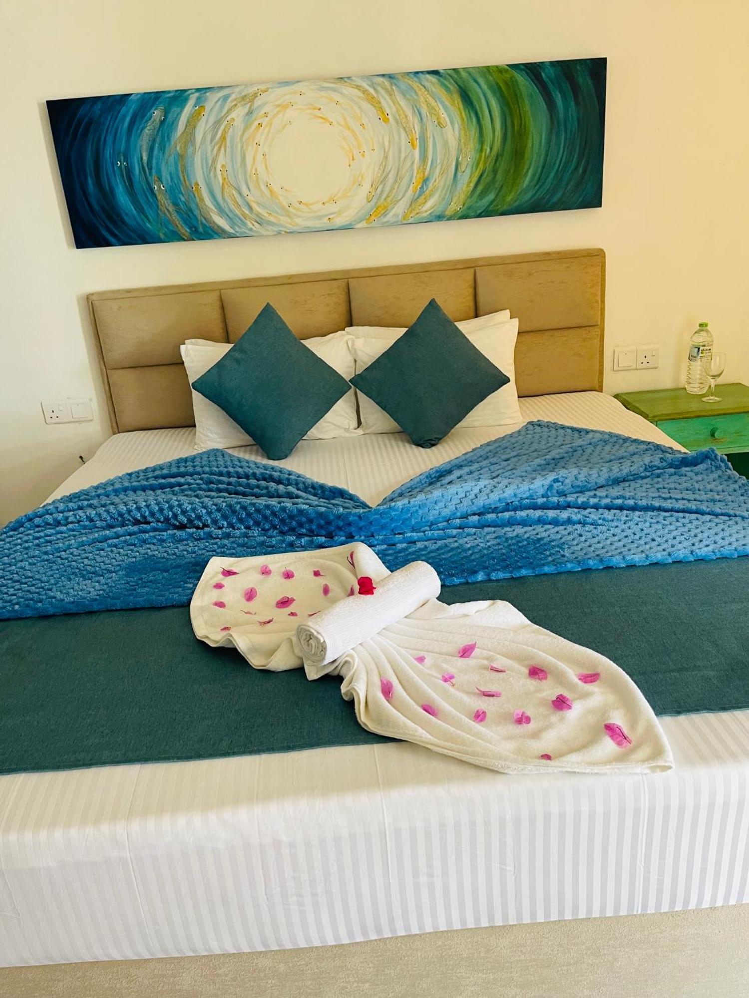 Blue Maalu Resort Ambalangoda  Exterior photo